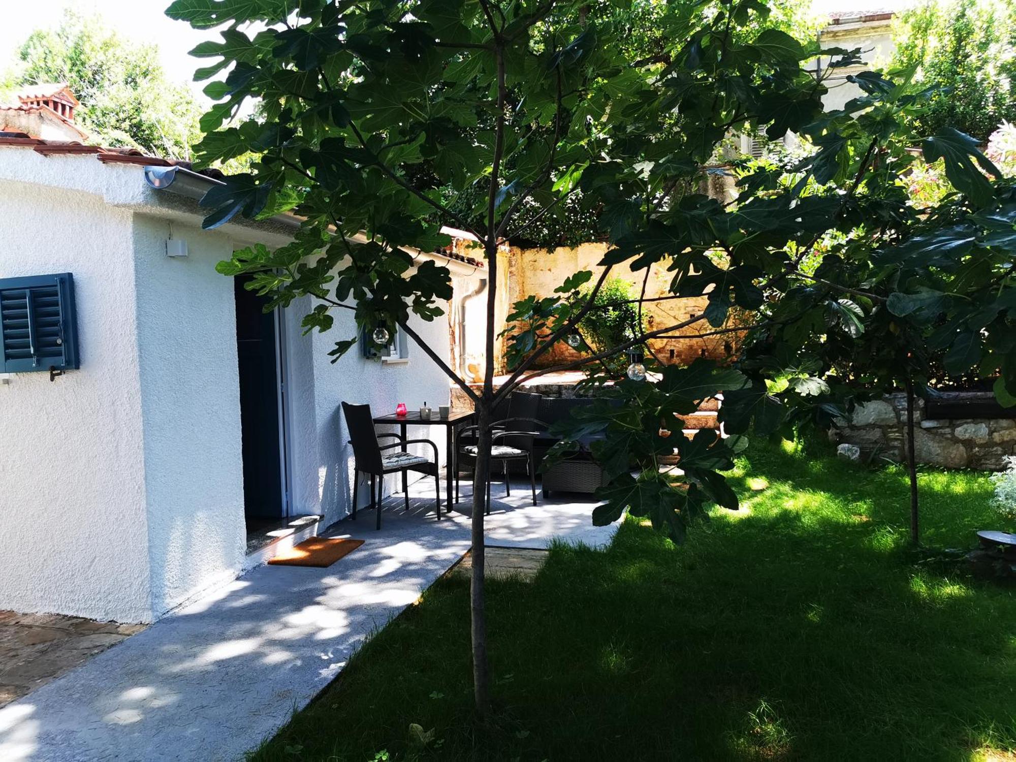 Lux Apartments In Downtown Pula Bagian luar foto