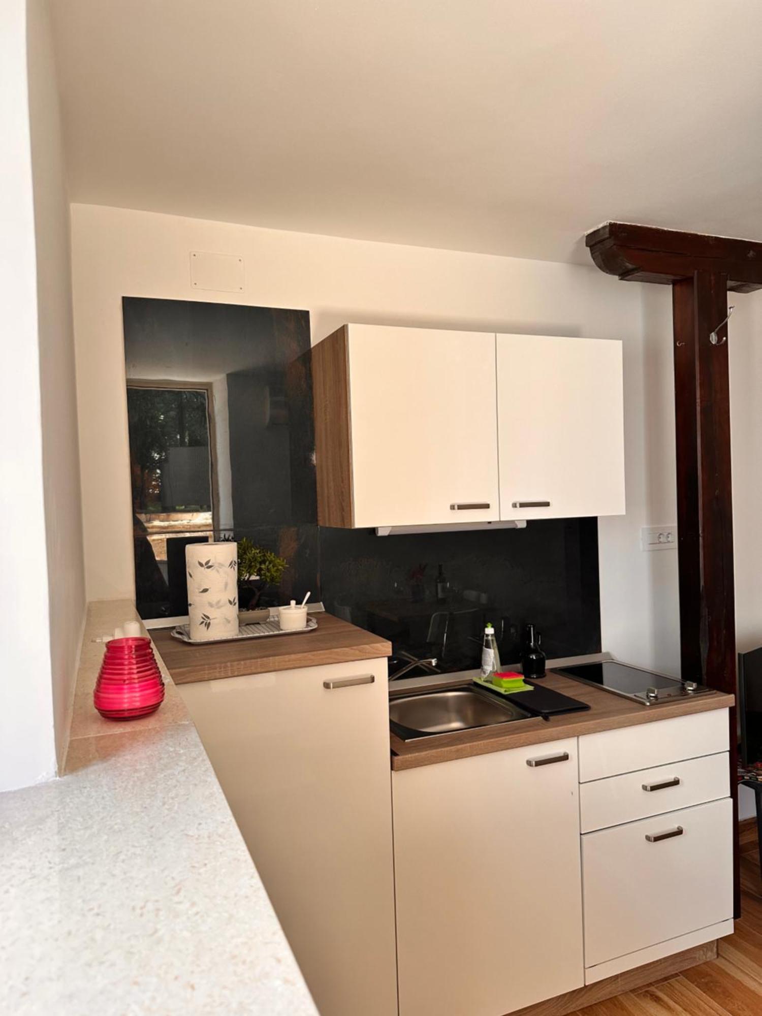 Lux Apartments In Downtown Pula Bagian luar foto